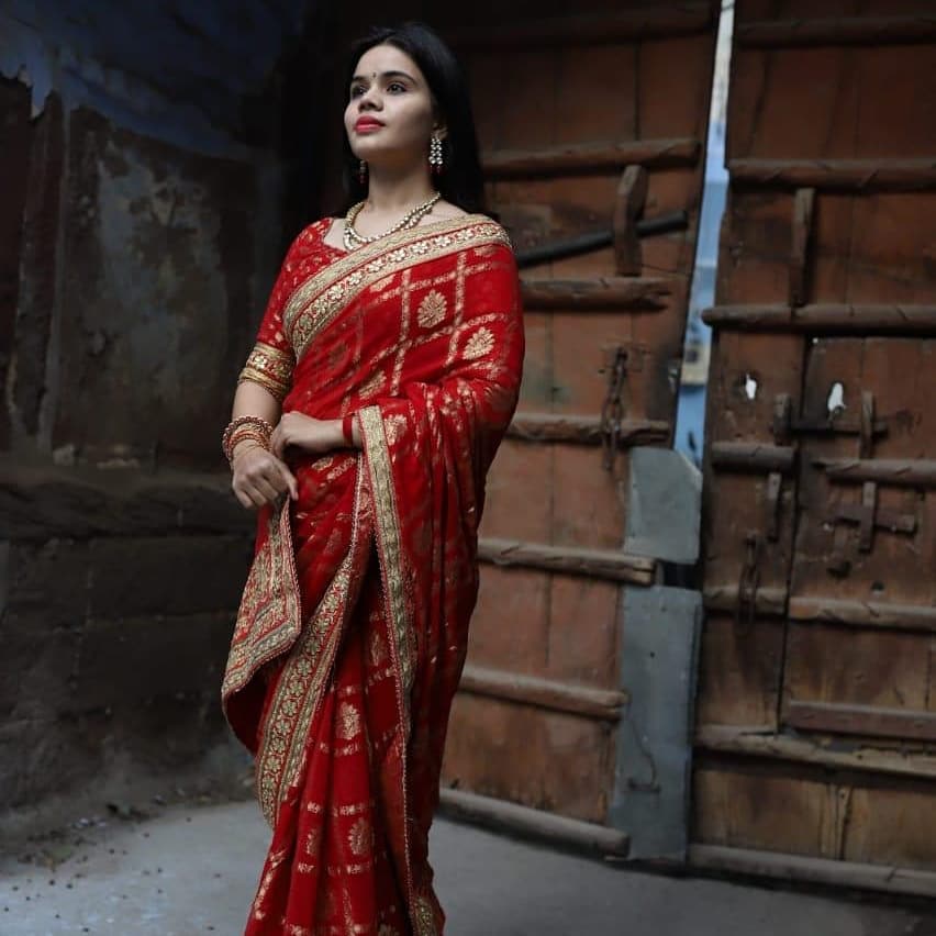 Astrologer Divya Joshi